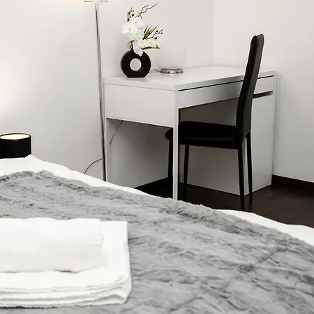 Apartment New Beautiful In The Center Of With Option Garage Parking *
