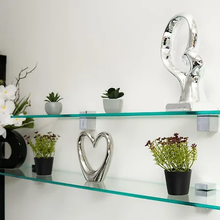 New Beautiful In The Center Of With Option Garage Parking Апартаменти *