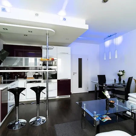 Apartment New Beautiful In The Center Of With Option Garage Parking