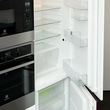 New Beautiful In The Center Of With Option Garage Parking 公寓