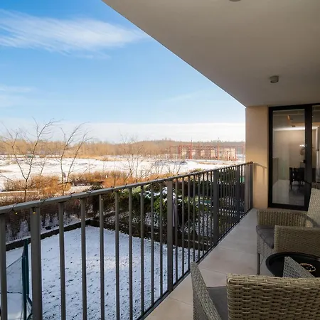 New Beautiful In The Center Of With Option Garage Parking *