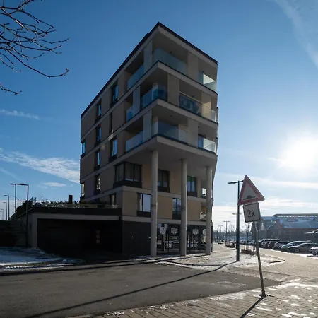 Апартаменти New Beautiful In The Center Of With Option Garage Parking *