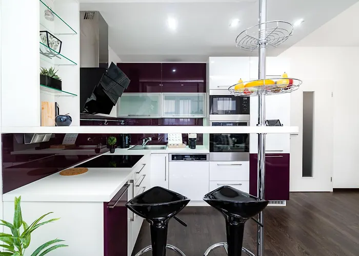 New Beautiful In The Center Of With Option Garage Parking Διαμέρισμα