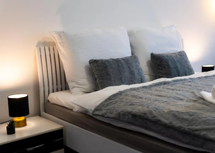 New Beautiful In The Center Of With Option Garage Parking Οστράβα