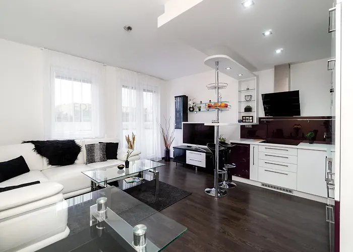 Apartment New Beautiful In The Center Of With Option Garage Parking