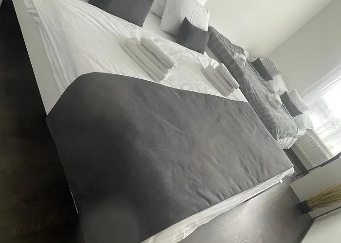 Apartment New Beautiful In The Center Of With Option Garage Parking