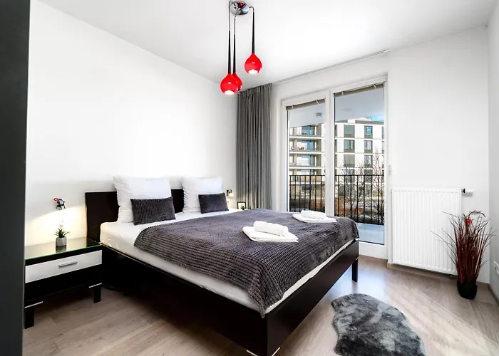 New Beautiful In The Center Of With Option Garage Parking Οστράβα