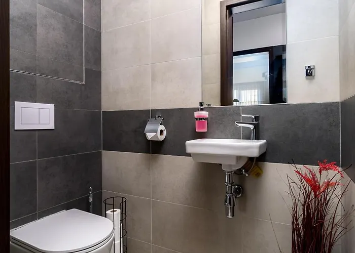 New Beautiful In The Center Of With Option Garage Parking